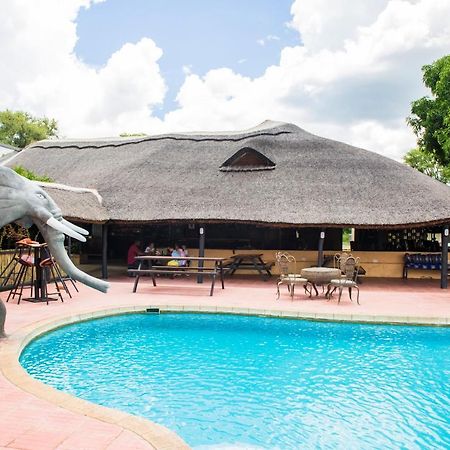 Zambezi Junction Lodge Livingstone Exterior foto